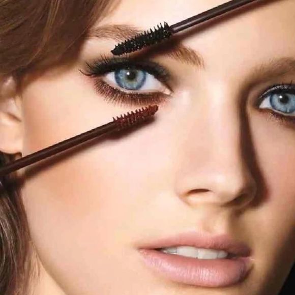 NEW Estēe Lauder Extreme Volume Mascara (Full Size - Picture 1 of 6